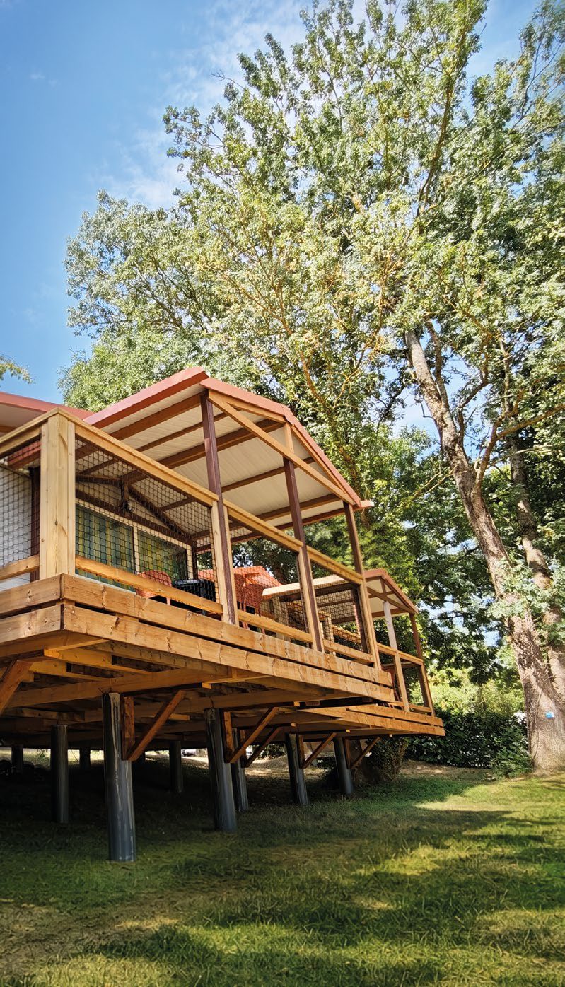 Une cabane perchée du camping de Tournus
