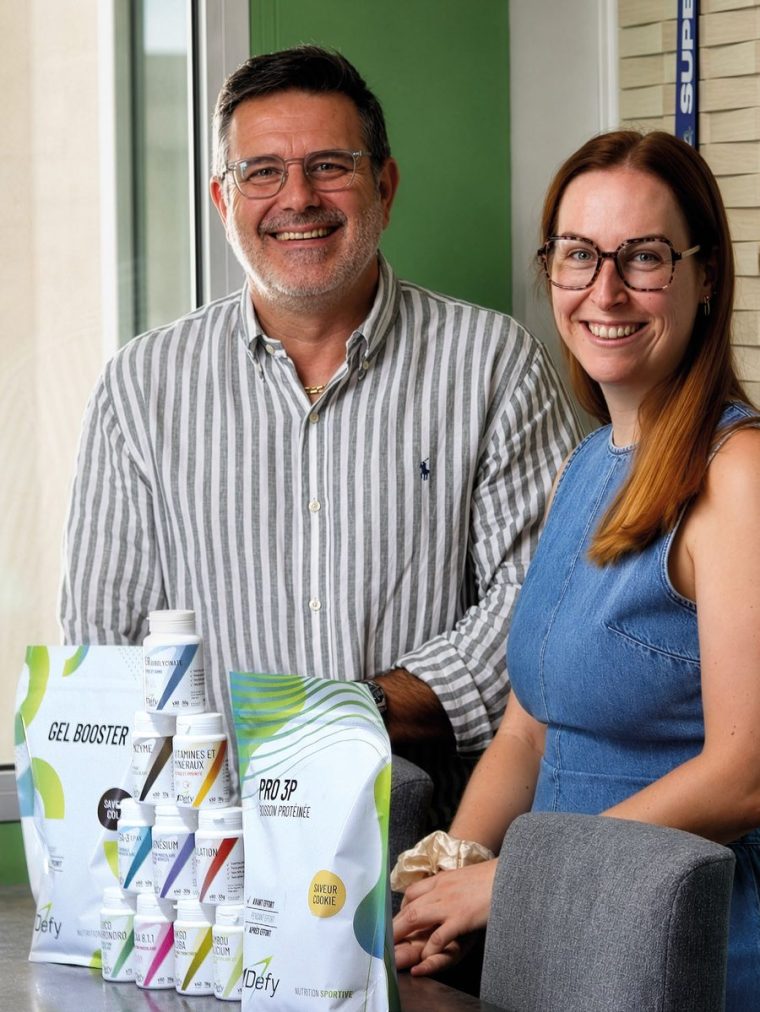 David et Julie présentent la gamme de compléments alimentaires 1Defy, à Buxy.