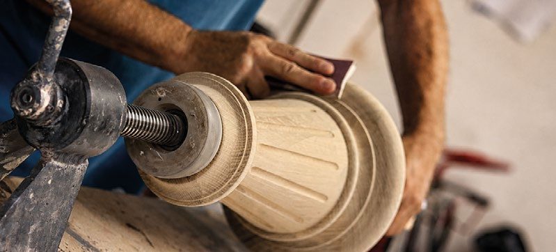 Le tour à bois de l’atelier